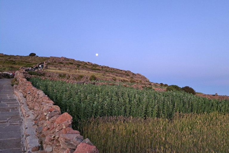 Lake Titicaca: Rural Accommodation and Immersive Experience on Amantani Island 2 Days / 1 Night – Rural Homestay and Immersive Experience on Amantani