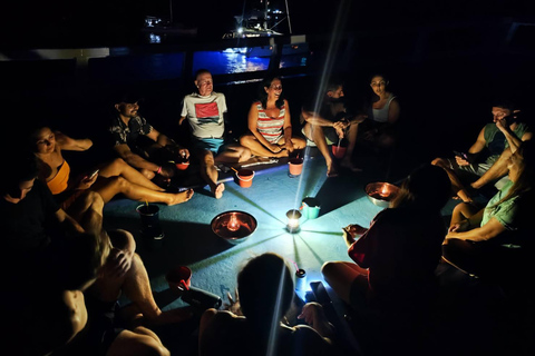 Phi Phi: Maya Bay Sleepaboard-tur med snorkling och solnedgång