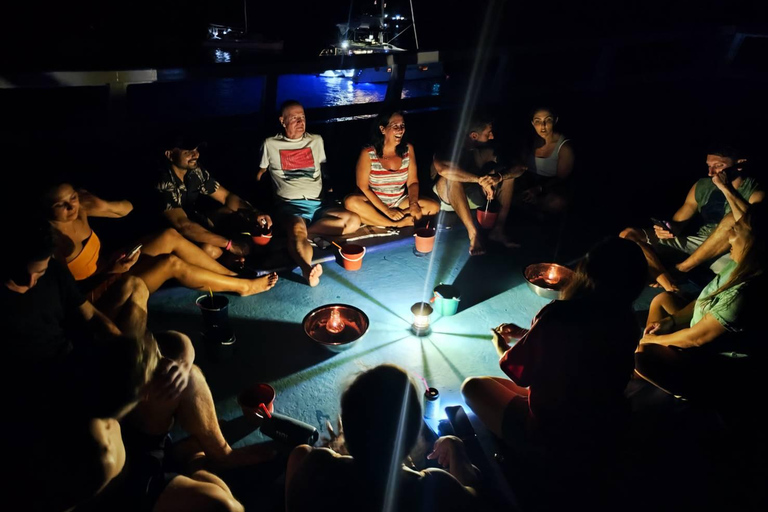 Phi Phi: Maya Bay Sleepaboard-tur med snorkling och solnedgång