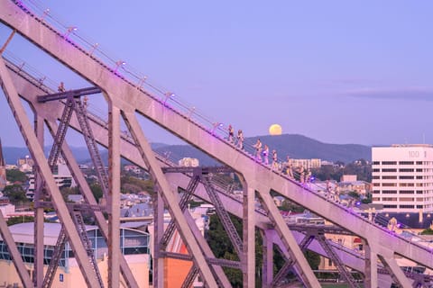 Story Bridge Adventure Climb – Brisbane's Must-do Experience - Image 2