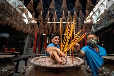 Ho Chi Minh City: Chinatown Hidden Gems with a Local