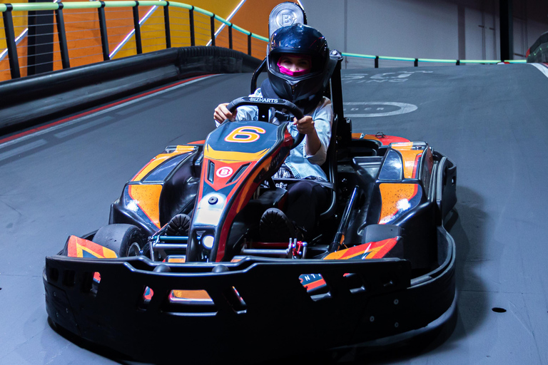 Adrenalin-Tour: Muscle Cars, Go-Karts, Arcade, Laser, Batting und MiniGolf!