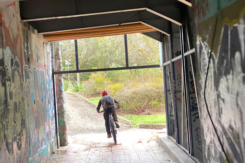 Cuenca by bike: History, Nature, and Snacks. Cuenca by bike: History, Nature, and Aperitifs.