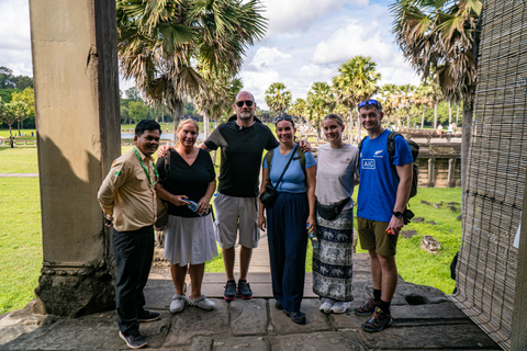 Siem Reap: Angkor Wat Sunrise & Evening Foodie Full-Day Tour Haft Day: Angkor Wat Sunrise with Breakfast & Lunch