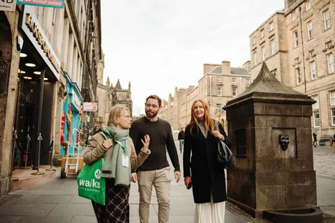 Edinburgh: Castle, Holyrood & Royal Mile Guided Tour