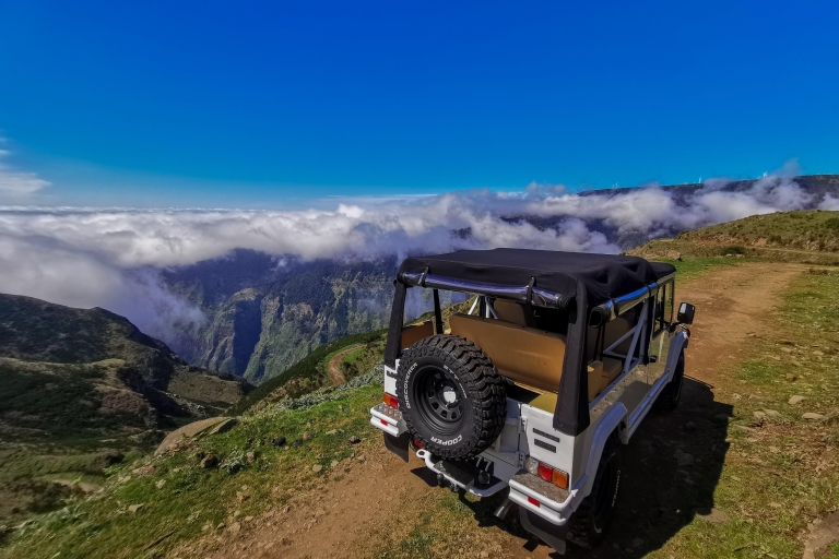 Nordwestlich von Madeira in 4x4 Cabrio Jeep Tour