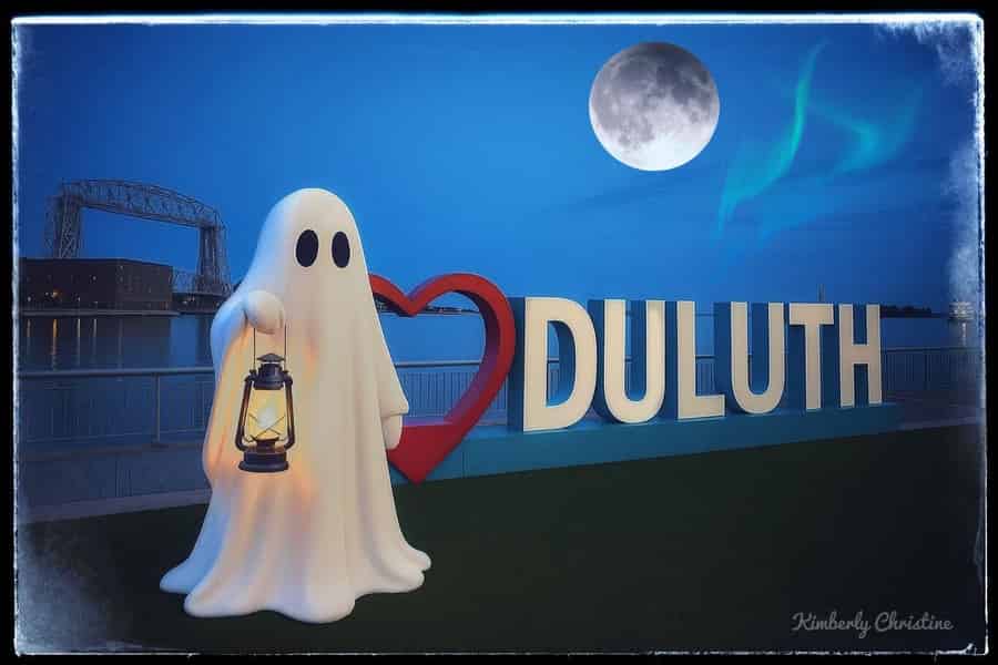 Duluth: Paranormaler Geisterrundgang durch den Canal Park. Foto: GetYourGuide Duluth: Paranormaler Geisterrundgang durch den Canal Park. Foto: GetYourGuide