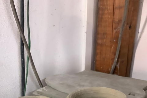 اصنع سيراميكك الصقلي المصنوع من حجر إتنا لافا واصطحبه إلى منزلك