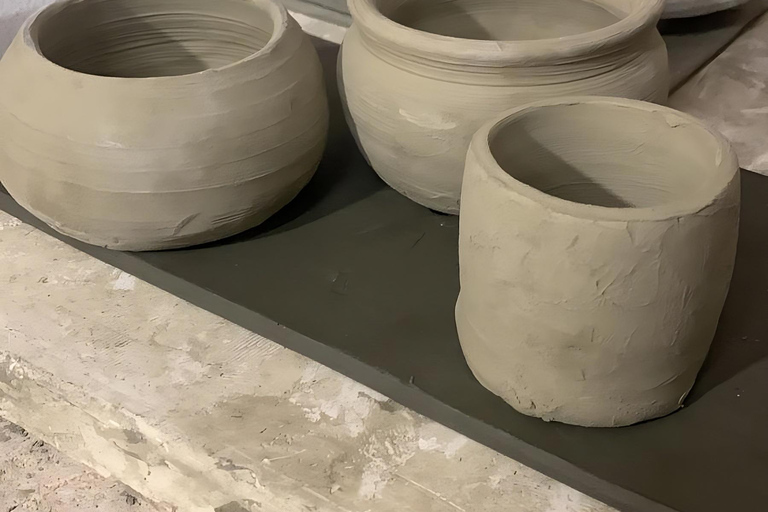 اصنع سيراميكك الصقلي المصنوع من حجر إتنا لافا واصطحبه إلى منزلك