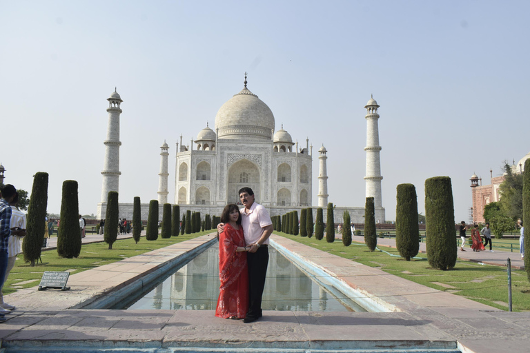 De Délhi: Excursão ao Taj Mahal ao nascer do sol com conservação de elefantesTour guiado apenas com motorista e guia