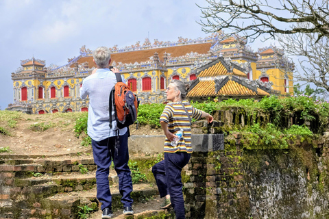 Hue: miasto cesarskie, rejs po rzece Perfume i zwiedzanie grobowców