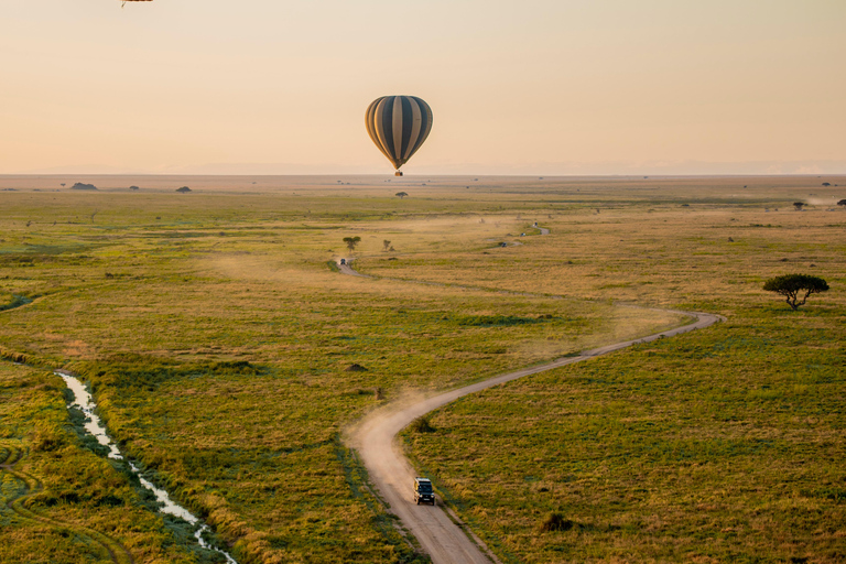 4-Day Fly-in Zanzibar & Fly-out Arusha Bush to Beach Safari