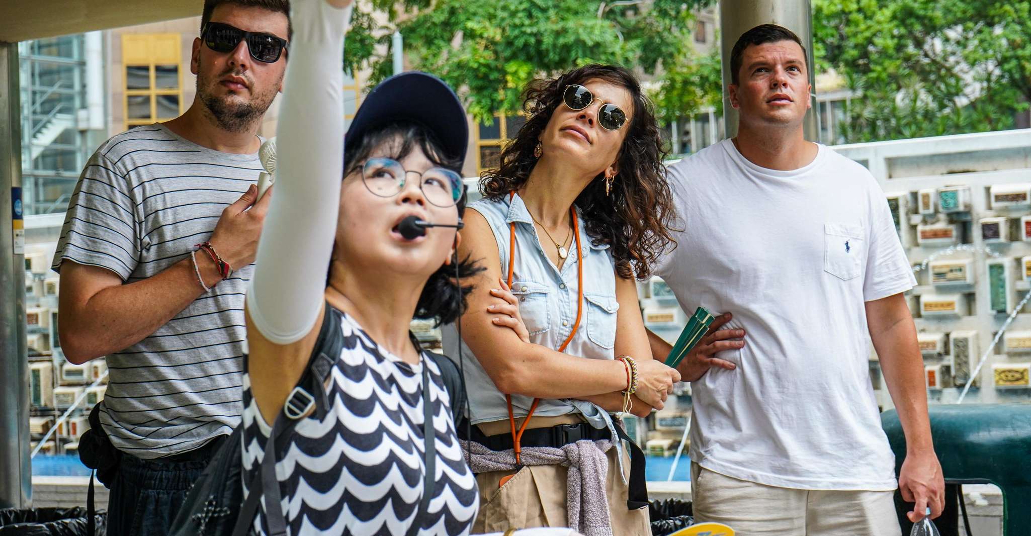 Hong Kong Day Tour: City Landmarks & Highlights with Lunch