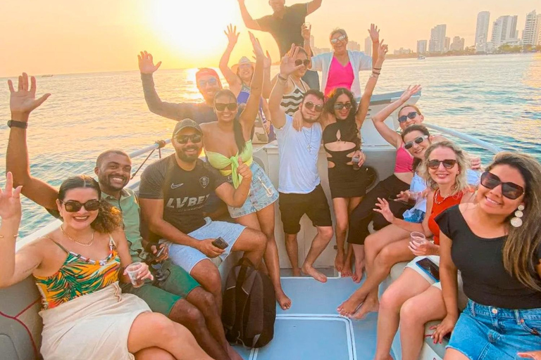 Cartagena: Speedboat Sunset Cruise w Open Bar & After Party Speedboat Cruise & Nightlife After Party