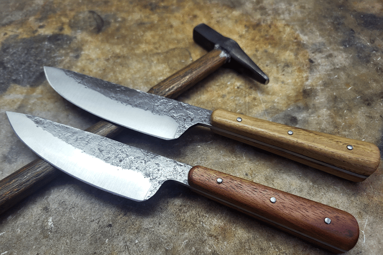 Toulouse: Forge your own kitchen knife