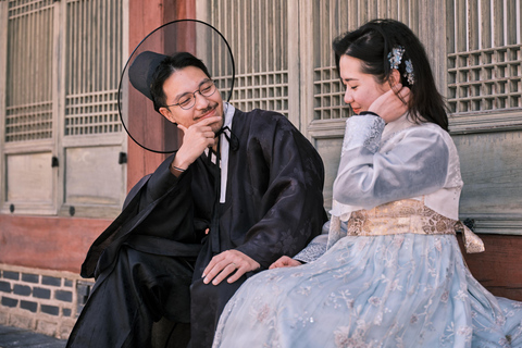Seoul: Cinematic Hanbok Experience with Photos Cinematic Hanbok Experience - 30mins