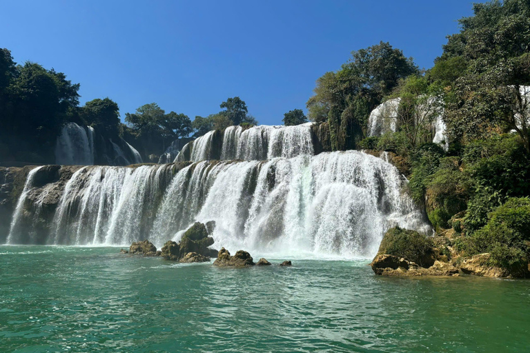 De Ha Noi: 2 dias de Trekking na Montanha do Olho de Anjo e de mota
