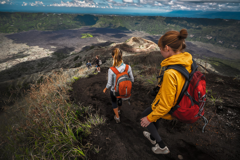 Mount Batur: Sunrise Trekking Tour Mount Batur: Small Group Sunrise Trekking