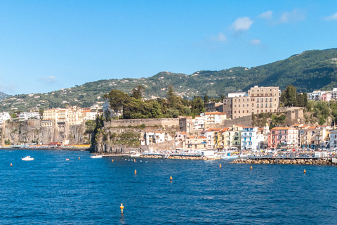 Paddle boarding from Sorrento to Bagni Regina Giovanna