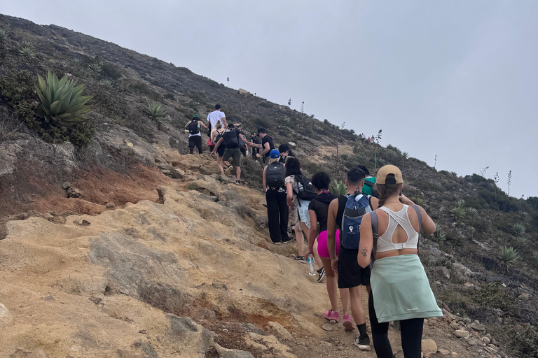 From Santa Ana City: Santa Ana Volcano HikeDa Santa Ana City: Escursione al vulcano Santa Ana