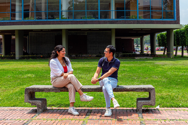 UNAM: Murales &amp; Revolución