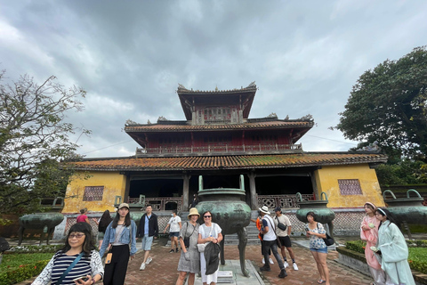 Excursão a pé pela cidade imperial de Hue 3 horas