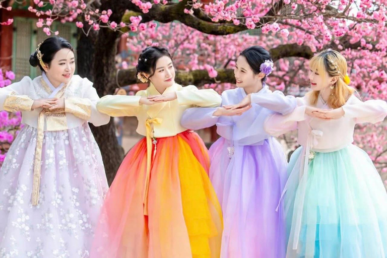 Royal Hanbok Dress-Up & Professional Photoshoot Experience