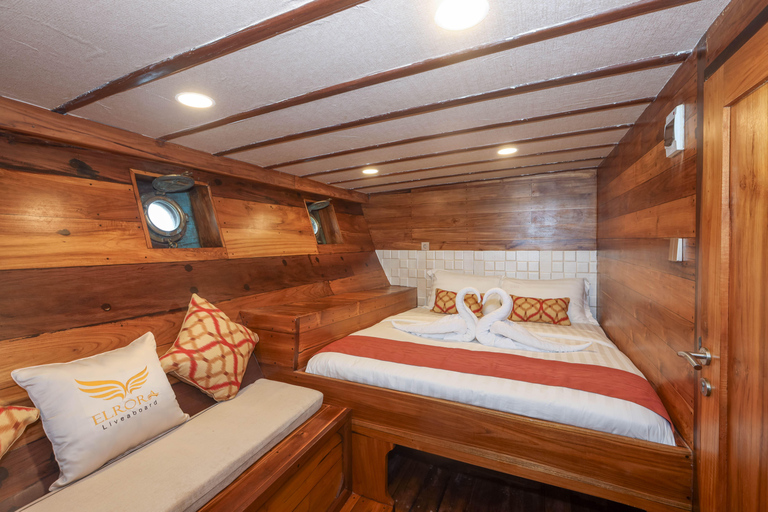 From Labuan Bajo: Komodo National Park 3-Day Liveaboard