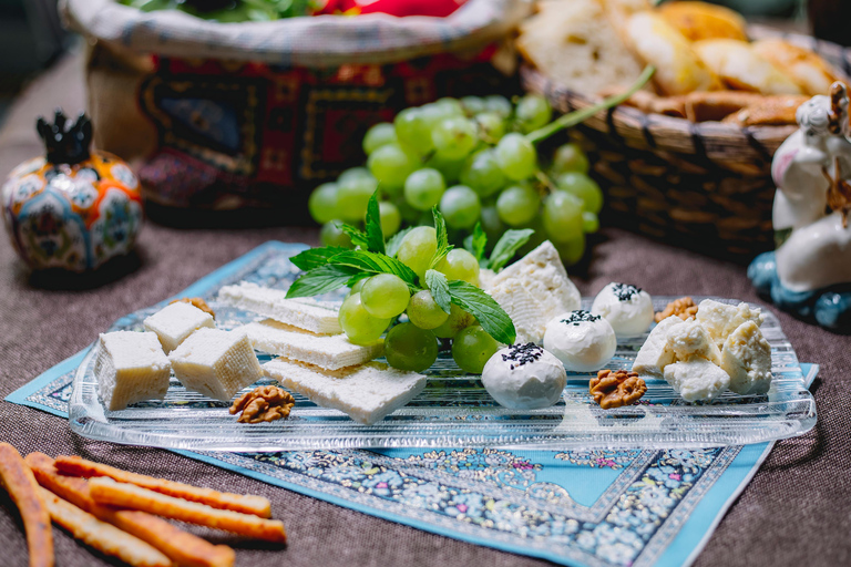 Yerevan: GUM Market Tour and Hrazdan Gorge Picnic