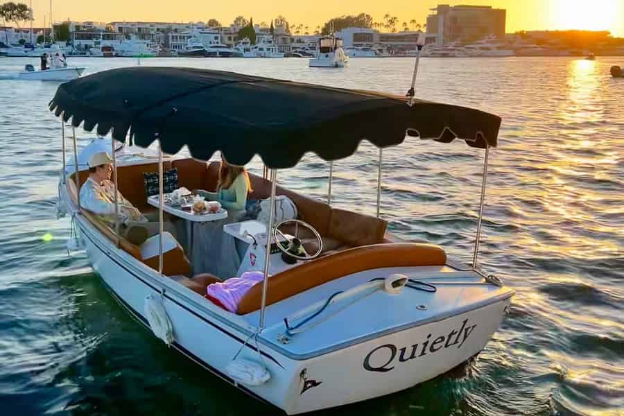 Private Duffy-Bootstour für 12 Passagiere in Newport Beach. Foto: GetYourGuide