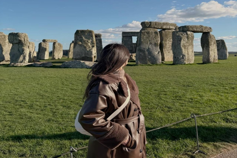 London: Stonehenge & Bath Private Tour with Driver