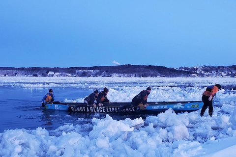 Ciudad de Quebec: Experiencia en canoa de hielo al atardecer con saunaPiragua sobre hielo al atardecer con chocolate caliente y sauna