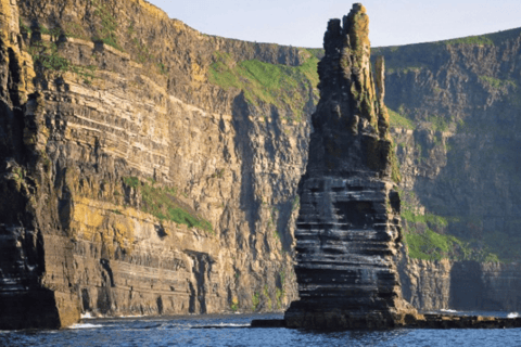 From Dublin: Cliffs of Moher, Boat Tour & Ailwee Caves