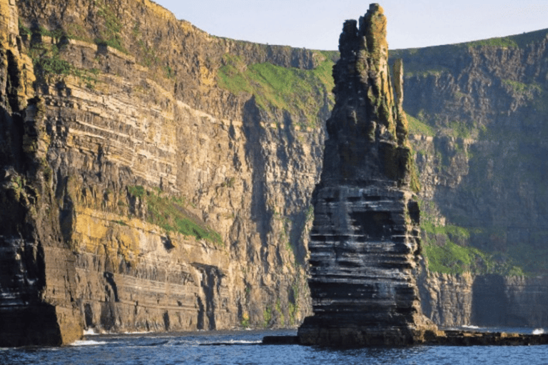 From Dublin: Cliffs of Moher, Boat Tour & Ailwee Caves