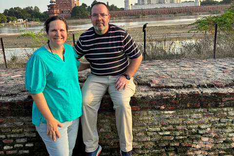 Delhi : excursion de 5 jours dans le Triangle d&#039;Or avec un guide germanophoneExcursion de 5 jours avec hébergement dans des hôtels 4 étoiles