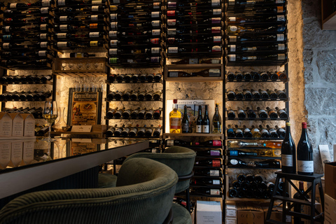 Intimate champagne tasting in the heart of Nice