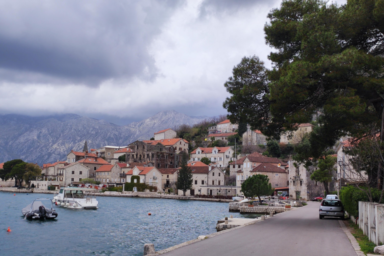 Kotor & Perast: Private Tour with Boat Trip & Oyster Lunch
