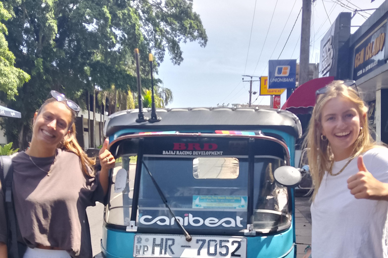 Negombo: Private City Tour by Tuk Tuk with Hotel Pickup