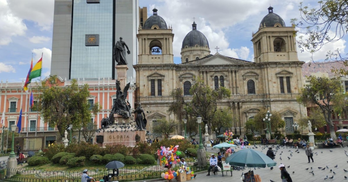 Tour a pie por la ciudad de La Paz | GetYourGuide