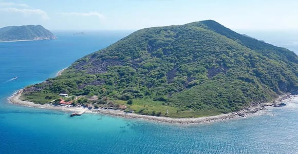 Nha Trang: Hon Mun Island and Hon Soi Beach Speedboat Tour