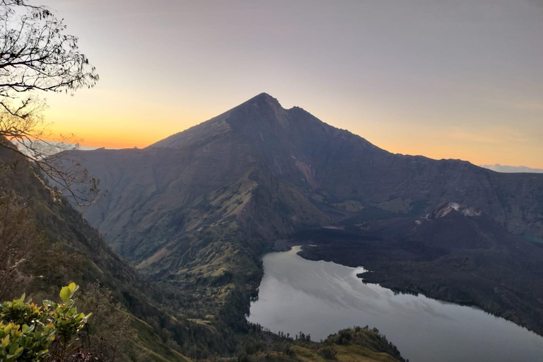 Mount Rinjani: 3D2N Summit, Lake & Senaru Crater Rim