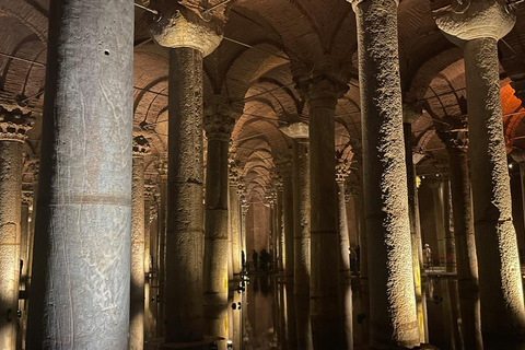 Istanbul: Basilica Cistern Fast-Track Entry med ljudguideIstanbul: Basilica Cistern Hoppa över kön inträde &amp; ljudguide