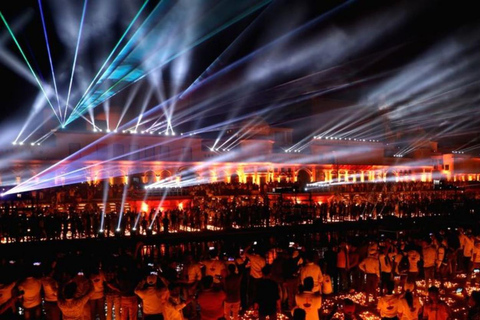 Delhi: Akshardham Temple Tour With Iconic Light & Water Show Only guide services