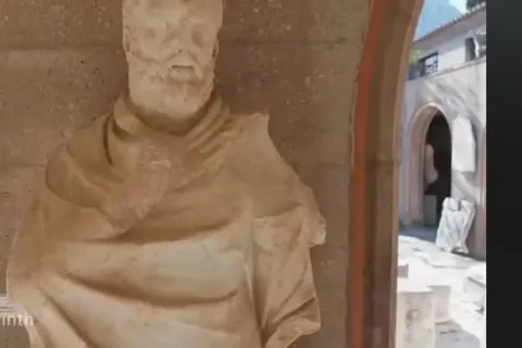 Private Biblical tour in Corinth following Apostle Paul.