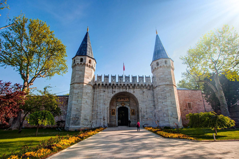 Visite guidée du palais de Topkapi et billet coupe-fileVisite guidée du palais de Topkapi et suppression des tickets d'entrée