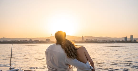 Barcelona: Sunset Catamaran Cruise with Wine and snacks