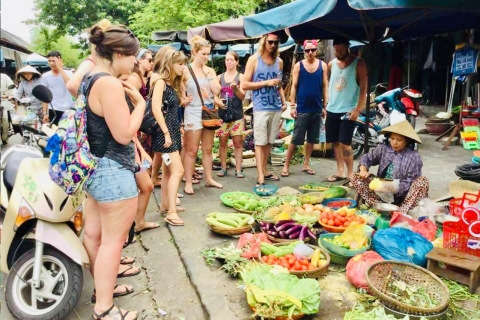 Z Hoi An: wycieczka po rynku, przejażdżka łódką z koszykiem i lekcje gotowania