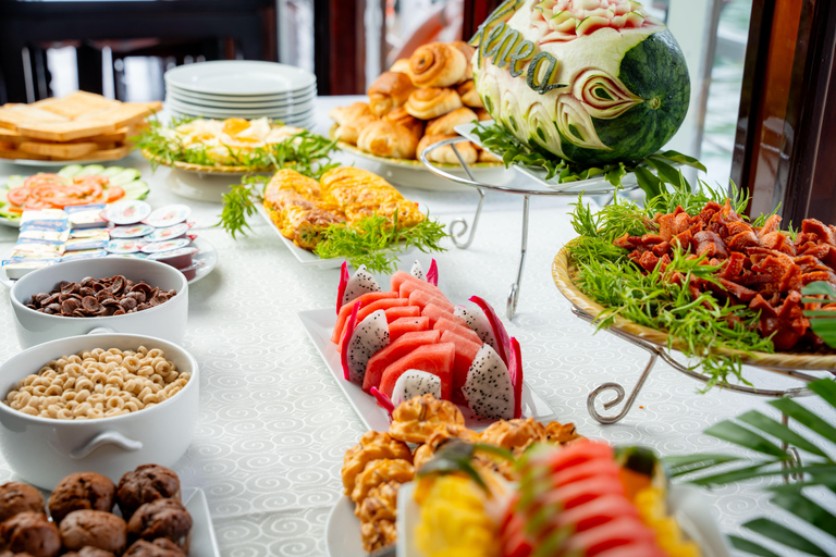 2-Day Peaceful in Bai Tu Long Bay with Luxury Cruise