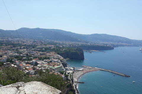 Napoli: Tour privato della Costiera Amalfitana, Positano e SorrentoTour privato di Positano e Sorrento