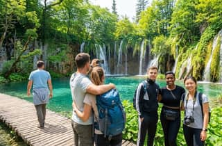 Laghi di Plitvice e Rastoke: gita guidata di 1 giorno da Zagabria con biglietto
